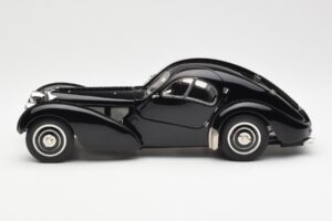 Bugatti 57SC Atlantic ブラック CMC 1:18 M-085 メタル - 画像 3/6