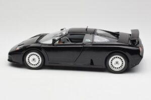 Bugatti EB110 ブラック Bburago 1:18 3055 メタル - 画像 4/8