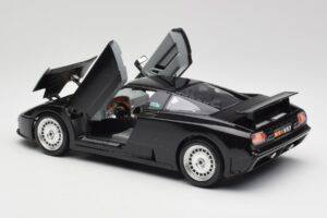 Bugatti EB110 ブラック Bburago 1:18 3055 メタル - 画像 5/8