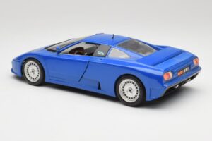 Bugatti EB110 ダークブルー Bburago 1:18 3035-DB メタル - 画像 7/8
