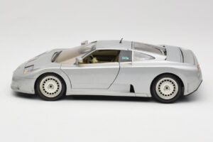 Bugatti EB110 シルバー Bburago 1:18 3035-S メタル - 画像 4/8