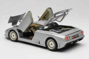 Bugatti EB110 シルバー Bburago 1:18 3035-S メタル - 画像 5/8