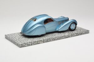 Bugatti Type 57SC Atlantic ブルー Minichamps 1:18 107110320 メタル - 画像 2/6