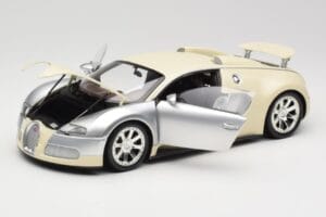 Bugatti Veyron Edition Centenaire Chrome Beige Minichamps 1:18 100110854 メタル - 画像 2/8