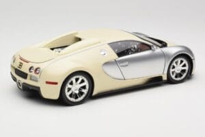 Bugatti Veyron Edition Centenaire Chrome Beige Minichamps 1:18 100110854 メタル - 画像 3/8