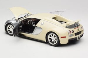 Bugatti Veyron Edition Centenaire Chrome Beige Minichamps 1:18 100110854 メタル - 画像 5/8