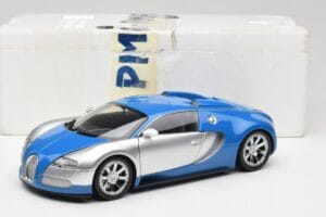 Bugatti Veyron Edition Centenaire Chrome Blue Minichamps 1:18 100110850-O メタル - 画像 7/7