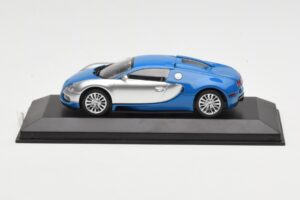 Bugatti Veyron Centenaire ブルーメタリック シルバー Minichamps 1:43 400110850 メタル