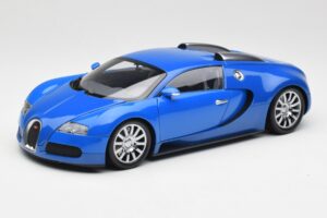 Bugatti Veyron ライトブルー ダークブルー Minichamps 1:18 100110821 メタル