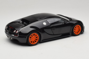 Bugatti Veyron Super Sport Black Metallic Minichamps 1:18 100110842 メタル - 画像 3/8