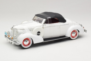 Buick Century カブリオレ ホワイト Signature Models 1:18 18131 メタル