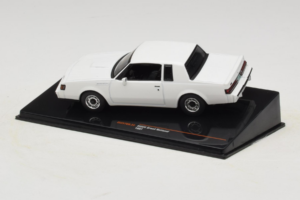 Buick Grand National ホワイト IXO 1:43 CLC576N メタル - 画像 3/4