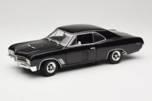 Buick GS 400 ブラック American Muscle 1:18 33086 メタル