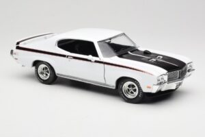 Buick GSX ホワイト American Muscle 1:18 AMM1322/06 メタル - 画像 6/8