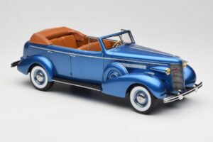Buick Roadmaster 80-C Four Door Phaeton Blue Metallic BoS Models 1:18 BOS372 レジン - 画像 4/6