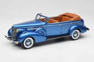 Buick Roadmaster 80-C Four Door Phaeton Blue Metallic BoS Models 1:18 BOS372 レジン