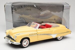 Buick Roadmaster Chrome Yellow Motormax 1:18 23124646-M17 メタル - 画像 8/8