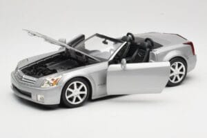 Cadillac XLR カブリオ シルバー Hot Wheels 1:18 53838 メタル - 画像 2/8