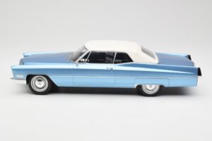 Cadillac DeVille ブルー KK-Scale 1:18 KKDC180314 メタル - 画像 3/6