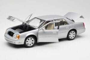 Cadillac DeVille DTS Maisto 1:18 56061 メタル - 画像 2/8