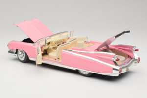 Cadillac Eldorado Biarritz ピンク Maisto 1:18 36813 メタル - 画像 5/8