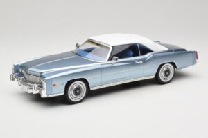 Cadillac Eldorado コンバーチブル ブルー MCG 1:18 MCG18472 メタル - 画像 2/7