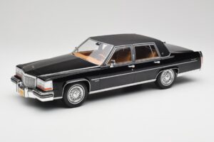 Cadillac Fleetwood Brougham ブラック MCG 1:18 MCG18250 メタル