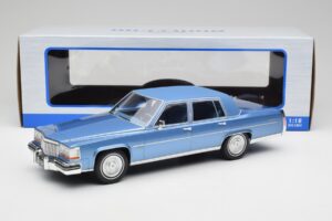 Cadillac Fleetwood Brougham ブルーメタリック MCG 1:18 MCG18252 メタル - 画像 6/6