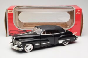 Cadillac Series 62 ブラック Anson 1:18 30345 メタル - 画像 8/8