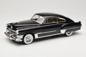 Cadillac Series 62 Club Sedanette ブラック BoS Models 1:18 BOS292 レジン