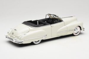 Cadillac Series 62 カブリオレ ホワイト Anson 1:18 30335 メタル - 画像 3/8