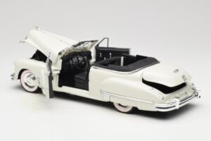 Cadillac Series 62 カブリオレ ホワイト Anson 1:18 30335 メタル - 画像 5/8