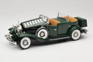 Cadillac Sport Phaeton グリーン Anson 1:18 30383 メタル - 画像 2/9