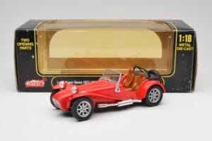 Caterham Super Seven Series 3 レッド Anson 1:18 30317-W メタル - 画像 8/8