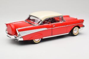 Chevrolet Bel Air Matador レッド & India アイボリー Road Legends 1:18 92109 メタル - 画像 3/8
