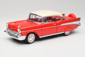 Chevrolet Bel Air Matador レッド & India アイボリー Road Legends 1:18 92109 メタル