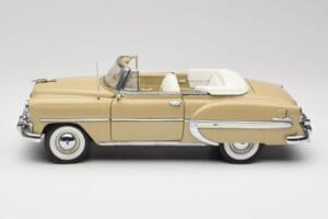 Chevrolet Bel Air カブリオレ クリーム Sun Star 1:18 1623 メタル - 画像 4/8