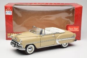 Chevrolet Bel Air カブリオレ クリーム Sun Star 1:18 1623 メタル - 画像 8/8
