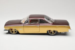 Chevrolet Bel Air ゴールド & ブラウン Maisto 1:18 31064 メタル - 画像 4/8