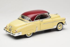 Chevrolet Bel Air イエロー & レッド Motormax 1:18 73111 メタル - 画像 3/8