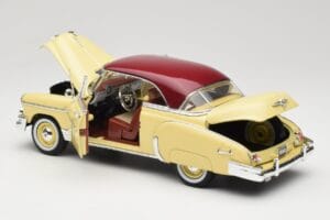 Chevrolet Bel Air イエロー & レッド Motormax 1:18 73111 メタル - 画像 5/8