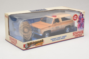 Chevrolet Blazer K5 ポリス Stranger Things Metals Diecast 1:24 31111-24 メタル - 画像 2/3