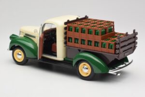 Chevrolet Brasseur Perrier Delivery Van グリーン Solido 1:18 203243 メタル - 画像 5/8