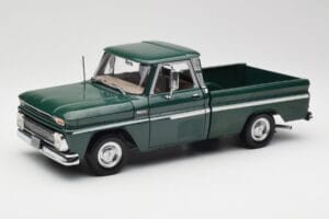 Chevrolet C-10 グリーン Sun Star 1:18 1360 メタル
