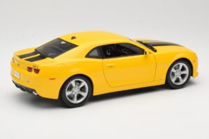 Chevrolet Camaro SS RS イエロー Maisto 1:18 31173 メタル - 画像 3/8