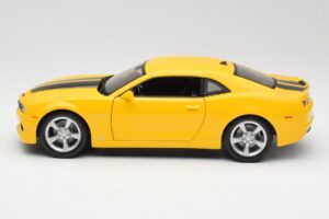 Chevrolet Camaro SS RS イエロー Maisto 1:18 31173 メタル - 画像 4/8