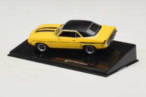 Chevrolet Camaro Yenko SYC イエロー IXO 1:43 CLC591N メタル - 画像 3/4