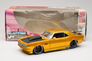 Chevrolet Camaro Z/28 ゴールド Maisto 1:18 31066 メタル - 画像 8/8