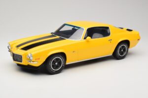 Chevrolet Camaro Z28 RS Daytona Yellow Otto 1:12 G085 レジン