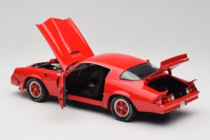 Chevrolet Camaro Z28 Yenko Turbo Z レッド GreenLight 1:18 12999 メタル - 画像 5/8